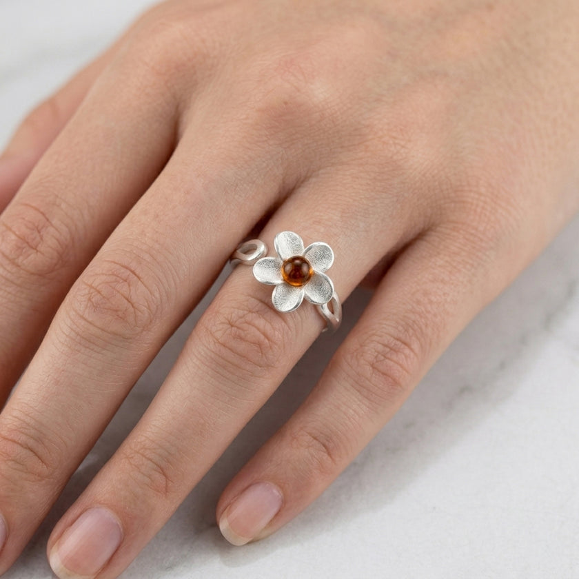 Sterling Silver & Baltic Amber Daisy Flower Ring
