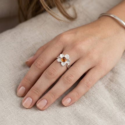 Sterling Silver & Baltic Amber Daisy Flower Ring