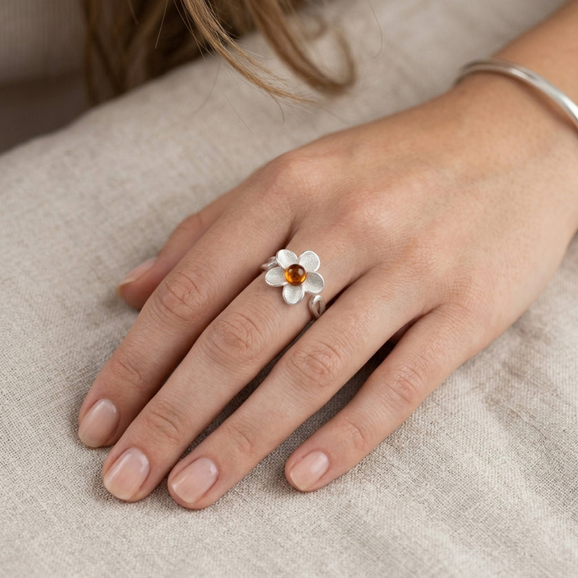 Sterling Silver & Baltic Amber Daisy Flower Ring